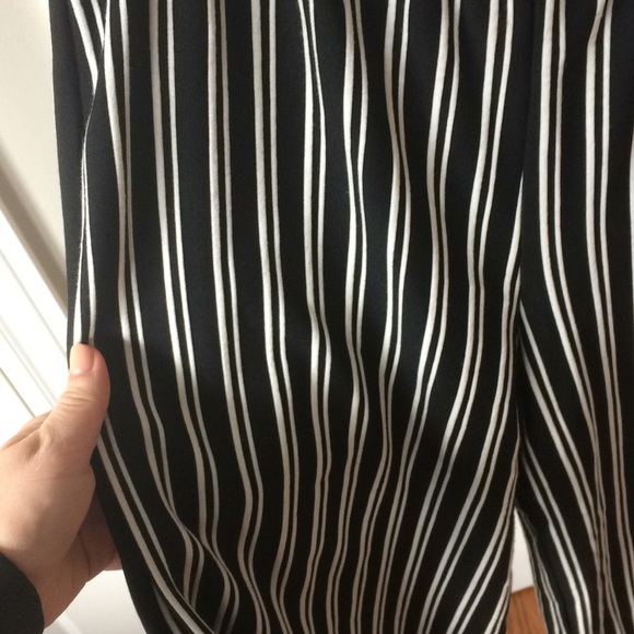 Wide leg black and white stripped trousers - Picture 2 of 3